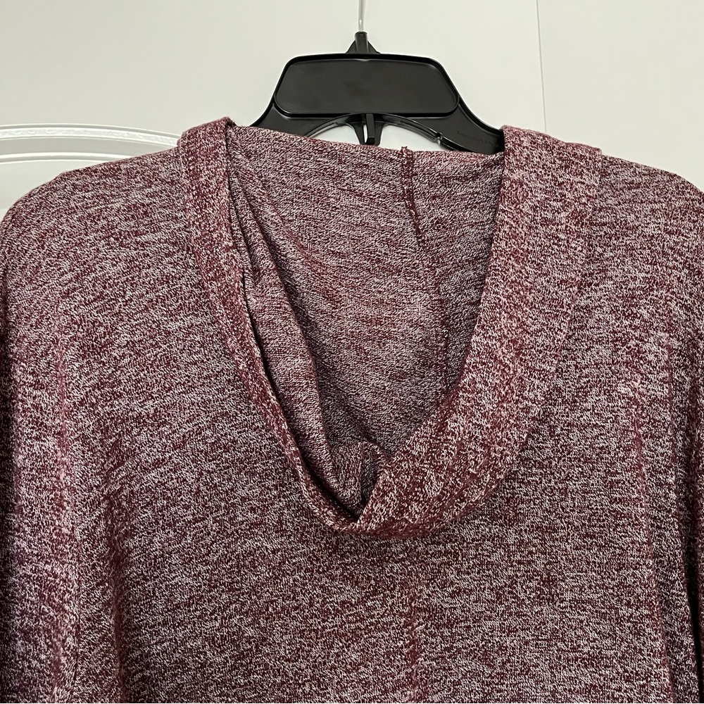 Hollister sweater with hoodie, EUC. - Picture 5 of 7